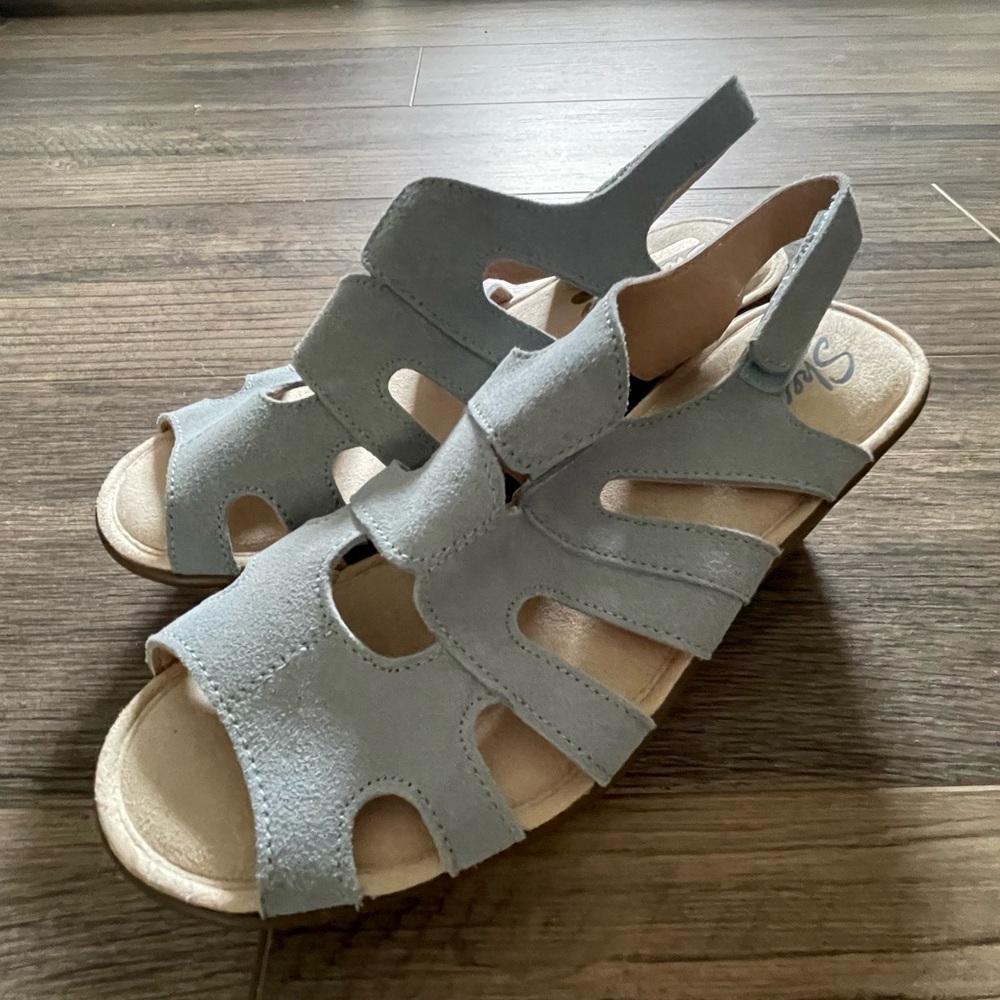 Skechers Memory Foam sandal sz 8